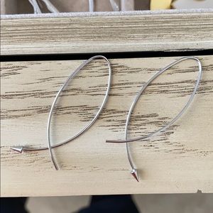 Silver arrow hoops